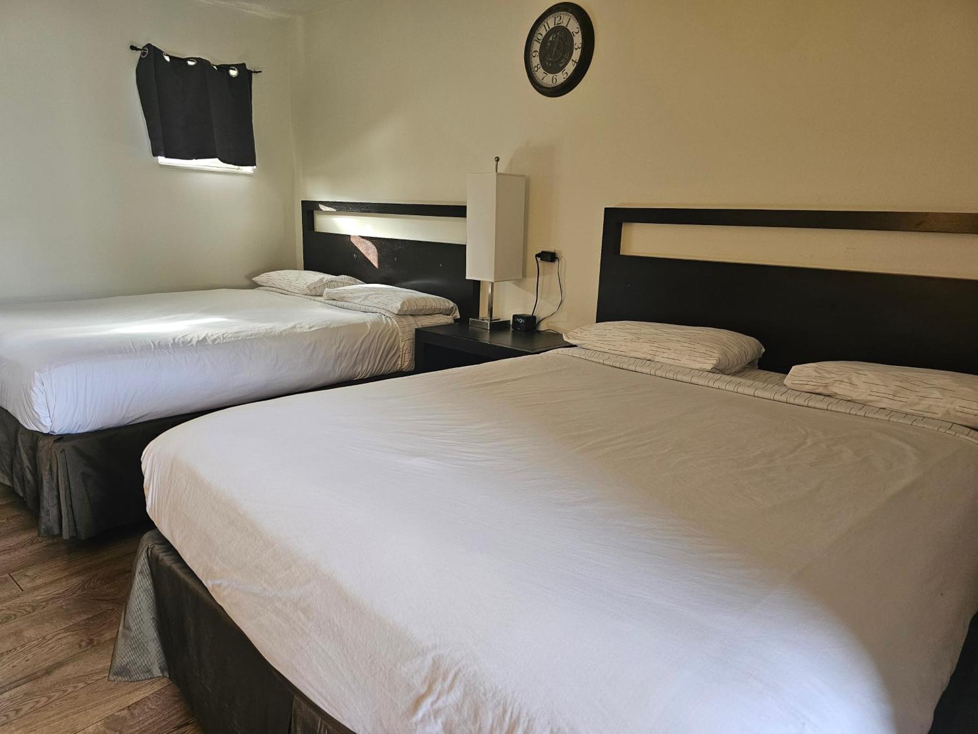 H&H Motor Lodge Idaho Springs Buitenkant foto